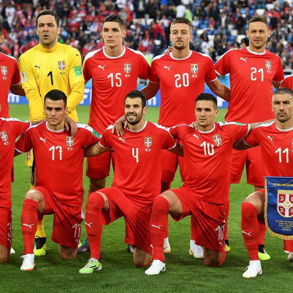 Goleiro da Sérvia é o segundo mais alto da história das Copas