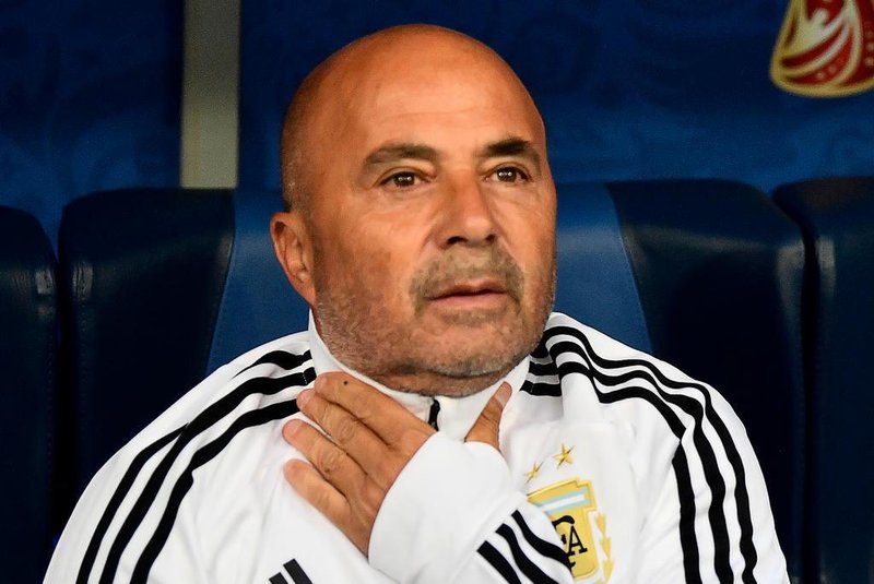 Argentinas coach Jorge Sampaoli is pictured on the sidelines during the Russia 2018 World Cup Group D football match between Nigeria and Argentina at the Saint Petersburg Stadium in Saint Petersburg on June 26, 2018. / AFP PHOTO / CHRISTOPHE SIMON / RESTRICTED TO EDITORIAL USE - NO MOBILE PUSH ALERTS/DOWNLOADS