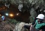 Chuva impede buscas por jovens presos em caverna na Tailândia