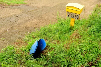  CAXIAS DO SUL, RS, BRASIL, 28/06/2018. Homem larga cachorro em buraco após desavença com vizinho, no bairro Jardim das Hortências, em Caxias do Sul.  (Diogo Sallaberry/Agência RBS)