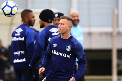 PORTO ALEGRE, RS, BRASIL, 03-07-2018: Arthur durante treino do Grêmio no CT Luiz Carvalho. (Foto: MATEUS BRUXEL/AGÊNCIA RBS)