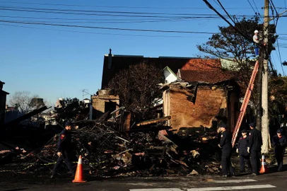  CAXIAS DO SUL, RS, BRASIL, 28/05/2018. Casarão no bairro Rio Branco foi consumido em incêndio e um corpo carbonizado foi encontrado nos escombros. No local, funcionava uma estofaria e uma pensão. (Diogo Sallaberry/Agência RBS)