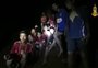 Brasileiros na Tailândia comemoram resgate de meninos da caverna 