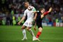  Englands forward Harry Kane (L) vies with Croatias midfielder Luka Modric during the Russia 2018 World Cup semi-final football match between Croatia and England at the Luzhniki Stadium in Moscow on July 11, 2018. / AFP PHOTO / Alexander NEMENOV / RESTRICTED TO EDITORIAL USE - NO MOBILE PUSH ALERTS/DOWNLOADSEditoria: SPOLocal: MoscowIndexador: ALEXANDER NEMENOVSecao: soccerFonte: AFPFotógrafo: STF