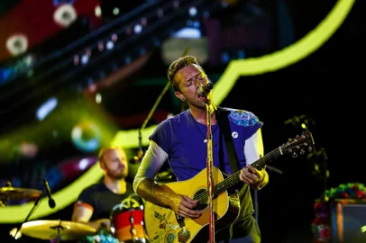  PORTO ALEGRE, RS, BRASIL, 11-11-2017. Coldplay se apresenta pela primeira vez em Porto Alegre e encerra turnê no Brasil ancorado pelo disco A Head Full of Dreams. Show de abertura foi com a inglesa Dua Lipa. (FOTO: ANDERSON FETTER/AGÊNCIA RBS)Indexador: Anderson Fetter