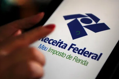  CAXIAS DO SUL, RS, BRASIL 09-04-2018Capa para o caderno + Serra sobre imposto de renda. (Felipe Nyland/Agência RBS)