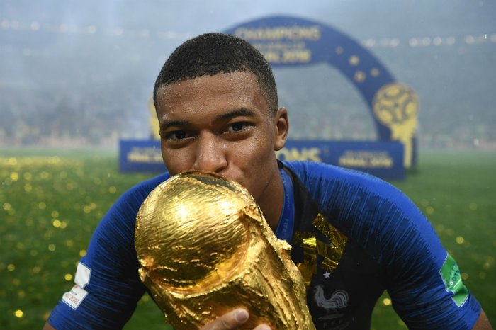 Copa do Mundo FIFA Mbappé é o jogador mais jovem a marcar gol em