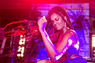  PORTO ALEGRE, RS, BRASIL, 23-11-2017.Festa de lançamento do Planeta Atlântida 2018 no Parque Gigante com show da cantora IZA(FOTO). (FOTO ANDRÉA GRAIZ/AGÊNCIA RBS)Indexador: Andrea Graiz