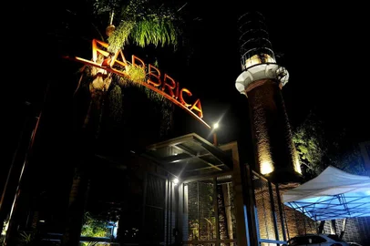  CAXIAS DO SUL, RS, BRASIL 09/07/2018Bairro Lourdes, em Caxias do Sul, está se tornando referência em entretenimento noturno com bares e restaurantes.(Lucas Amorelli/Agência RBS)