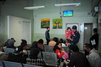 CAXIAS DO SUL, RS, BRASIL 22/07/2018Movimento no postão durante o final de semana. Pacientes relatam espera de mais de uma hora para consultas no Pronto-Atendimento 24 Horas e reclamam da qualidade do atendimento, além da falta de pediatras. (Felipe Nyland/Agência RBS)