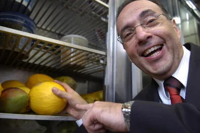 *** Emilio Pedroso - Dr. Bactéria ***Roberto Martins Figueiredo, (Dr. Bactéria) palestra na Federasul