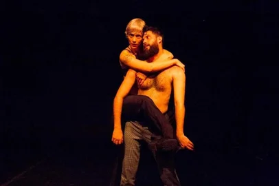 Satisfação do Cliente - apresentação na  Mostra Latino Americana de Dança Contemporânea Dança à Deriva 2018