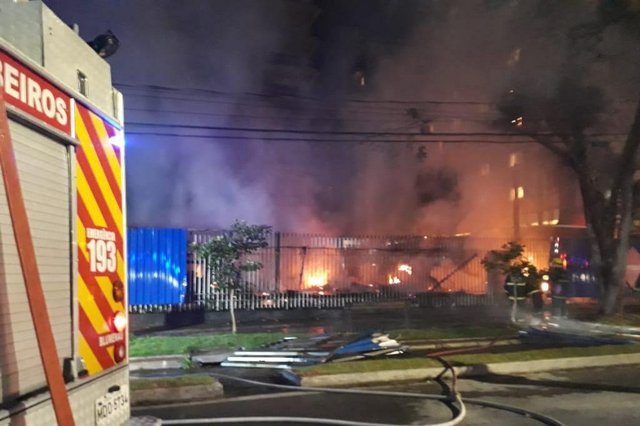 incênio, imóvel, alameda rio branco, blumenau