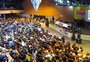 No dia seguinte à ocupação da prefeitura, municipários decidem manter greve em Porto Alegre