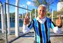 Ex-goleiro do Grêmio vira humorista aos 80 anos