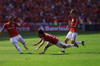  PORTO ALEGRE, RS, BRASIL, 19-08-2018. Inter enfrenta o Paraná no Beira-Rio pelo Campeonato Brasileiro. (CARLOS MACEDO/AGÊNCIA RBS)