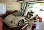 Estudante encontra Lamborghini abandonada há 20 anos na garagem da avó 