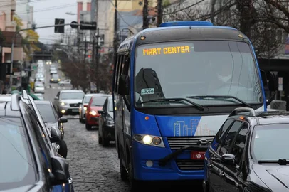  CAXIAS DO SUL, RS, BRASIL 21/08/2018Serviço de táxi-lotação funciona de forma precária em Caxias do Sul, sem licirtação há 20 anos. (Felipe Nyland/Agência RBS)