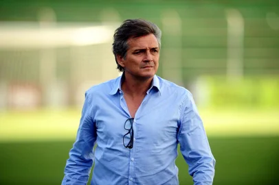 CAXIAS DO SUL, RS, BRASIL, 18/03/2017. Juventude x SER Caxias. Clássico Ca-ju 281, disputado no Estádio Alfredo Jaconi, pelo Campeonato Gaúcho 2017, o Gauchão 2017. Na foto, o treinador Luiz Carlos Winck, da SER Caxias. (Diogo Sallaberry/Agência RBS)