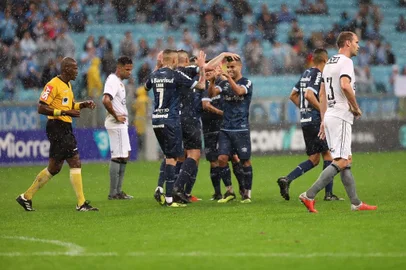  PORTO ALEGRE, RS, BRASIL. 01/09/2018. Na Arena, Grêmio e Botafogo se enfrentam neste sábado (1/9), às 16h, em jogo válido pela 22ª rodada do Brasileirão.  (Foto: Carlos Macedo/Agência RBS)