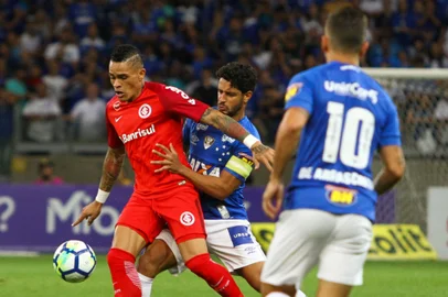 jonatan alvez, inter, cruzeiro, futebol, brasileirão