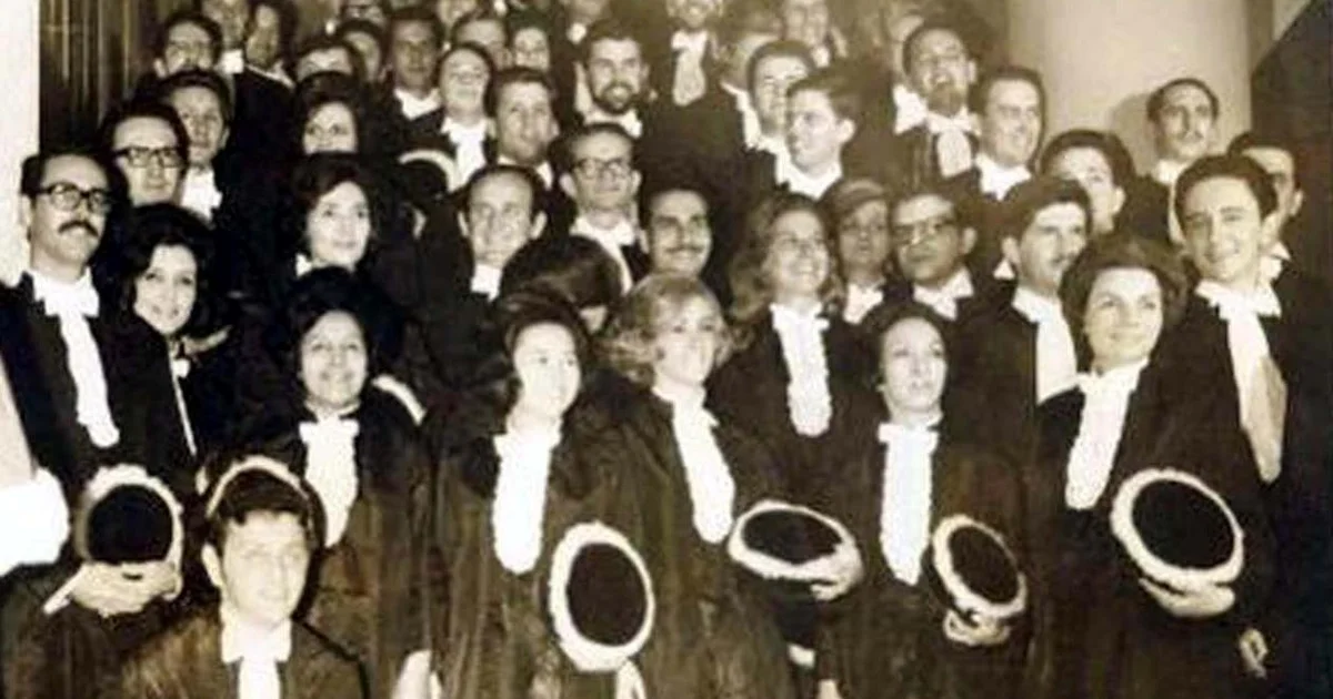 Existe Faculdade De Medicina Meio Período - NAZAEDU