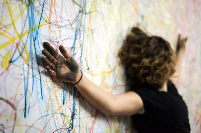 Guadalupe Rausch apresneta projeto Desenhança em Caxias