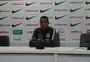 Pendurado antes do Gre-Nal, Edenilson terá estratégia contra o Flamengo: "Evitar reclamações bobas"