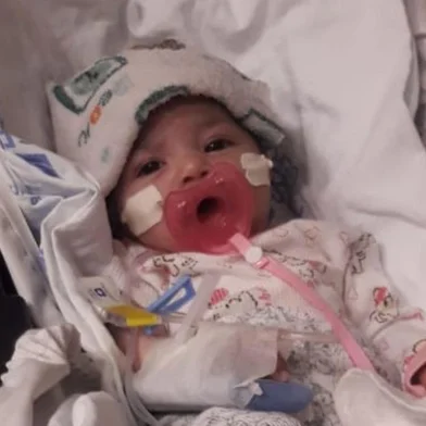 Pais denunciam suposto erro médico em diagnóstico de bebê