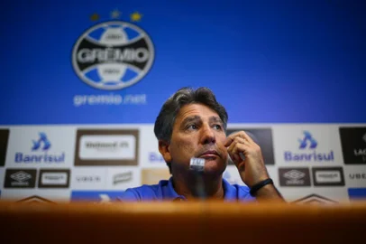  PORTO ALEGRE, RS, BRASIL - 16/03/2018 - Treino do Grêmio antes do Gre-Nal 414, válido pelas quartas de final do Gauchão 2018. Na foto: coletiva do Renato Gaúcho(Lauro Alves/Agência RBS)