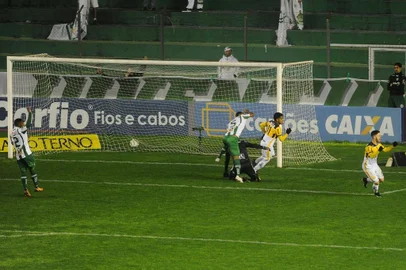  CAXIAS DO SUL, RS, BRASIL, ,04/09/2018CAXIAS DO SUL, RS, BRASIL 05/06/2018. Juventude x Criciúma, jogo válido pela 25ª rodada da série B do Campeonato Brasileiro e realizado no estádio Alfredo Jaconi. (Lucas Amorelli/Agência RBS)
