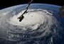 Foto da Nasa mostra momento em que olho do furacão Florence começa a se formar 