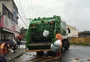  Após novo impasse, caminhões saem com atraso para recolher lixo em Alvorada