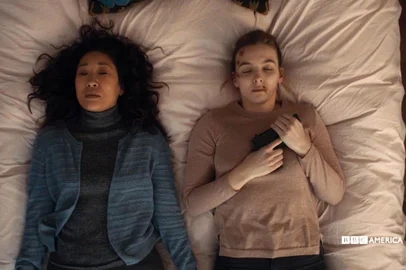 Killing Eve, série com Sandra Oh e Jodie Comer