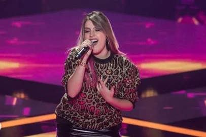 Isa Guerra na final do The Voice Brasil