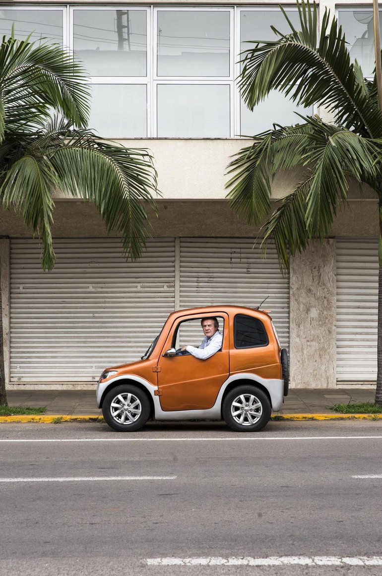 Mini Paredao Com Carro Motorizado