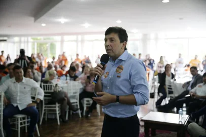  NOVO HAMBURGO, RS, BRASIL, 28-09-2018: o candidato à Presidência da República, João Amoêdo, participou de almoço do Partido Novo em Novo Hamburgo (FOTO FÉLIX ZUCCO/AGÊNCIA RBS, Editoria de Notícias).