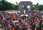 Protesto contra Bolsonaro reúne multidão em Porto Alegre