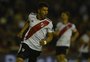 A jornal espanhol, presidente do River Plate acusa Real Madrid de aliciar jovem meia