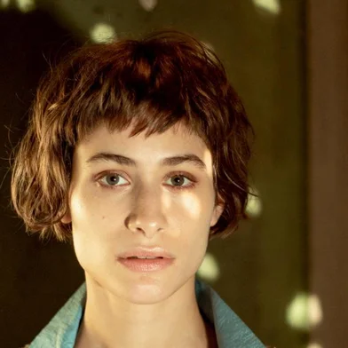 Atriz Luisa Arraes está na revista Glamour