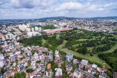  PORTO ALEGRE, RS, BRASIL, 10/10/2018 : Iguatemi irá realizar obra de prolongamento da Anita Garibaldi.  Porto Alegre Country Club (Omar Freitas/Agência RBS)