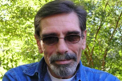 Está marcado para 12 de novembro na 1ª Vara do Júri da Capital, a primeira audiência do processo referente a um misterioso assassinato ocorrido há 11 anos em Porto Alegre. No banco dos réus está a juíza gaúcha Margarida Elisabeth Weiler, 61 anos, aposentada do Tribunal de Justiça do Mato Grosso do Sul. Ela é acusada de ser a mandante da morte do ex-companheiro dela, o português Carlos Manuel Nunes Carvalho, 54 anos,  servidor aposentado do Tribunal de Contas de Portugal, especializado em investigar crimes de colarinho branco.
