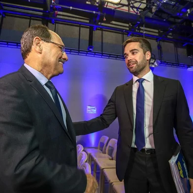  PORTO ALEGRE, RS, BRASIL, 25-10-2018. Debate na RBS TV com os candidatos a governadores do RS, pelo segundo turno, José Ivo Sartori e Eduardo Leite. (ISADORA NEUMANN/AGÊNCIA RBS)