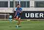 Léo Moura aceita proposta e renova com o Grêmio por um ano