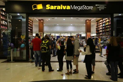 Fãs de Harry Potter se reúnem na livraria Saraiva do Praia de Belas para oficinas, concurso de fantasias e bate-papo sobre a obra.- CRÉDITO: Omar Freitas, Agência RBS, 31/07/2016