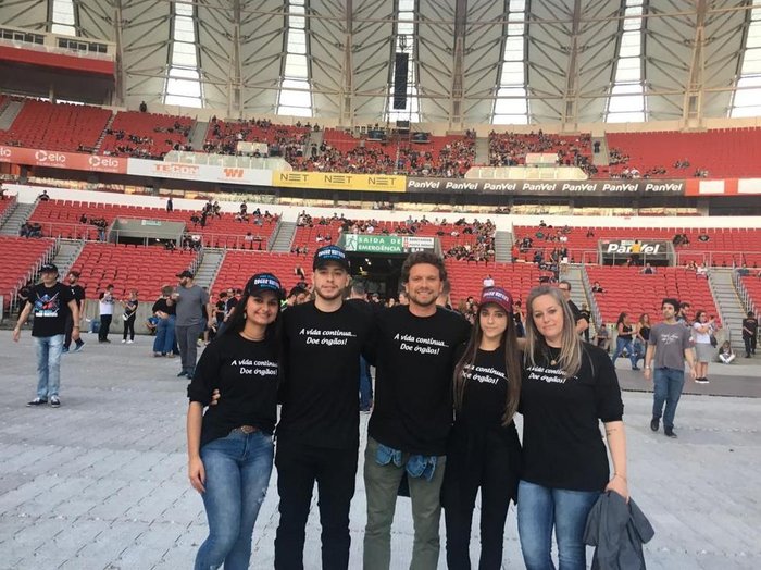 Homem falsifica e vende carteiras de estudante para meia-entrada no show de  Roger Waters em Porto Alegre