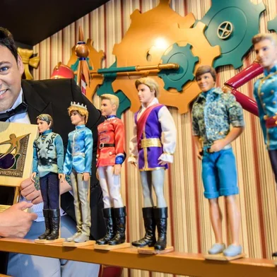Gaúcho Bernardo Guedes conquistou título de maior colecionador de Ken do Brasil.