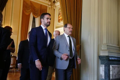  PORTO ALEGRE, RS, BRASIL, 05/11/2018 - Encontro entre Sartori e Leite no Palácio Piratini. (FOTOGRAFO: FÉLIX ZUCCO / AGENCIA RBS)