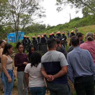 Bm cumpre reintegração de posse junto a área do asilo Padre Cacique