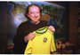 Morre Aldyr Garcia Schlee, escritor e criador da camisa da Seleção Brasileira 